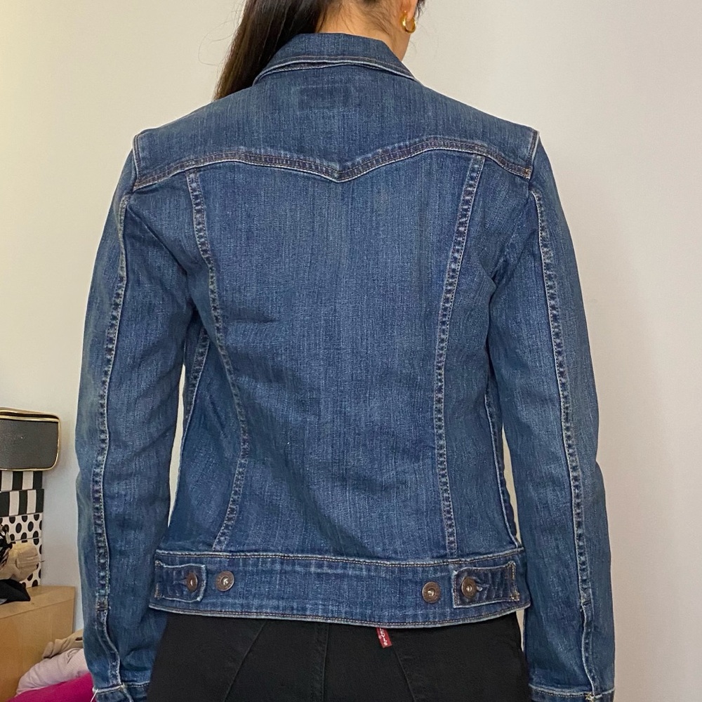 LEVI’S Original Trucker Denim Jean Jacket - Picture 5 of 7
